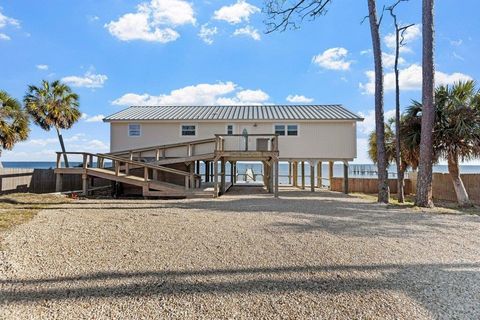 A home in Carrabelle