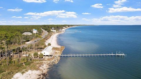 A home in Carrabelle