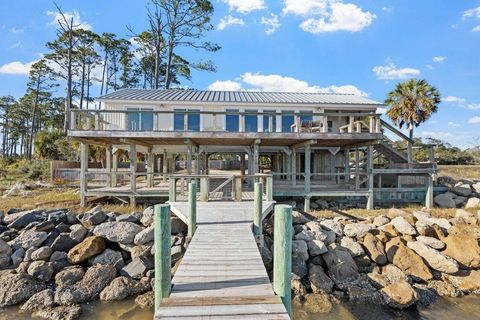 A home in Carrabelle