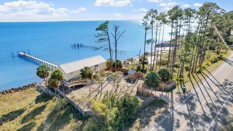 A home in Carrabelle