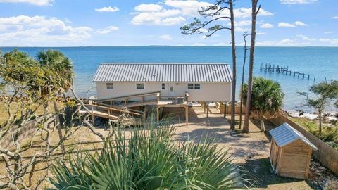 A home in Carrabelle