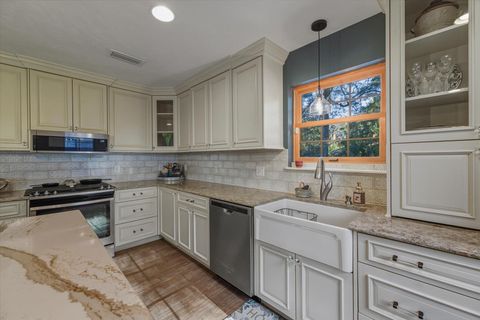 Tiny photo for 3001 GODFREY Place, Tallahassee, FL 32309 (MLS # 394325)