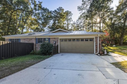 Tiny photo for 3001 GODFREY Place, Tallahassee, FL 32309 (MLS # 394325)