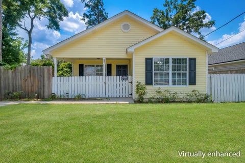 Photo of 27 Comanche Trail, Crawfordville, FL 32327 (MLS # 402099)