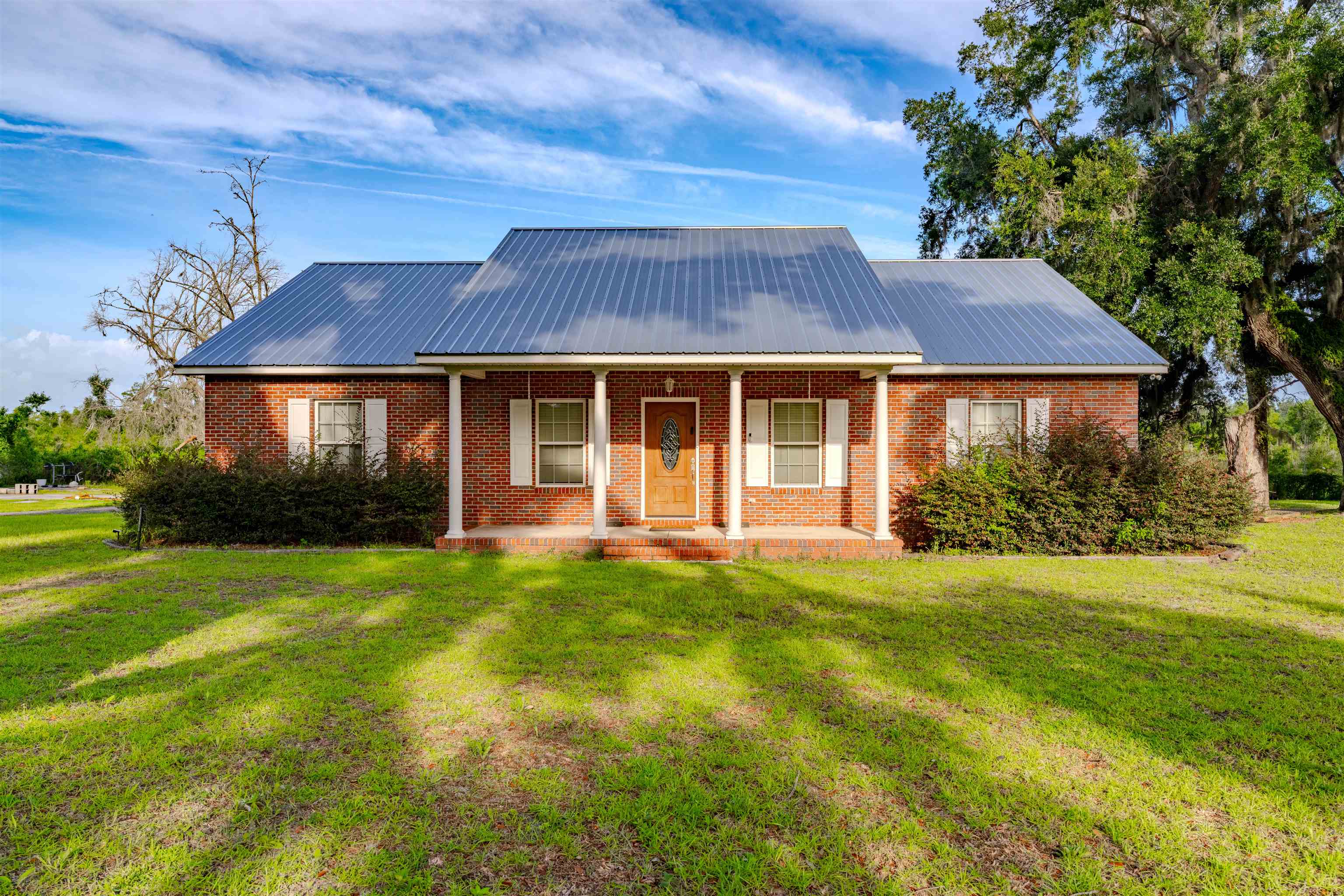 Photo 1 of 44 — 9072 S COUNTY ROAD 53, Madison, FL 32340
