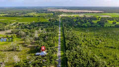 Tiny photo for 9072 S COUNTY ROAD 53, Madison, FL 32340 (MLS # 401814)