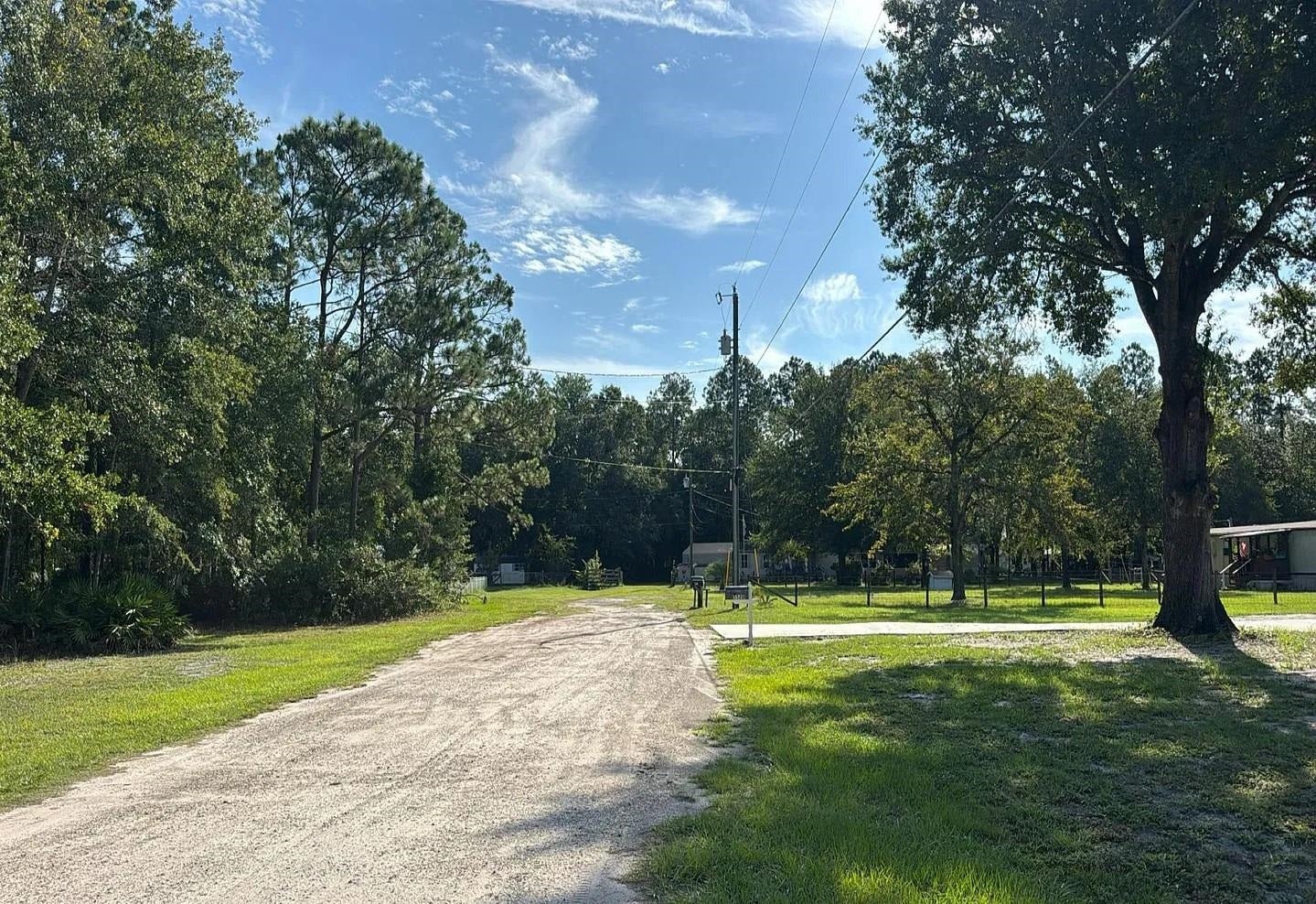 5519 Buzzie Lane