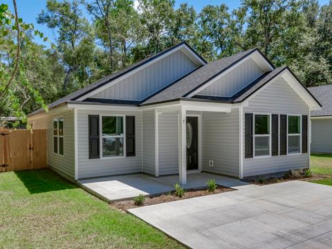 A home in Crawfordville