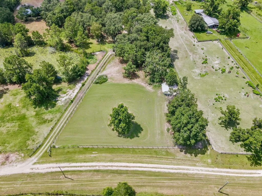 Photo of 5534 150th Place, Other Florida, FL 32094 (MLS # 392518)