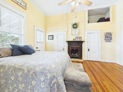 Tiny photo for 602 W Bay Street, Perry, FL 32347 (MLS # 397867)