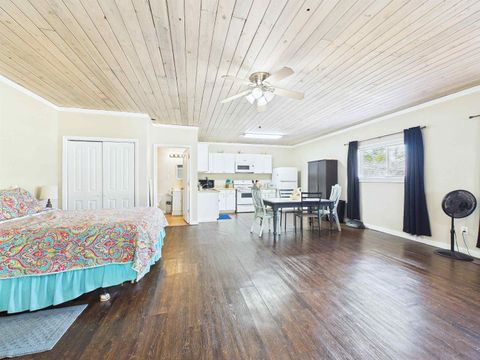 Tiny photo for 602 W Bay Street, Perry, FL 32347 (MLS # 397867)