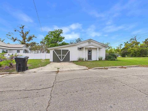 Tiny photo for 602 W Bay Street, Perry, FL 32347 (MLS # 397867)