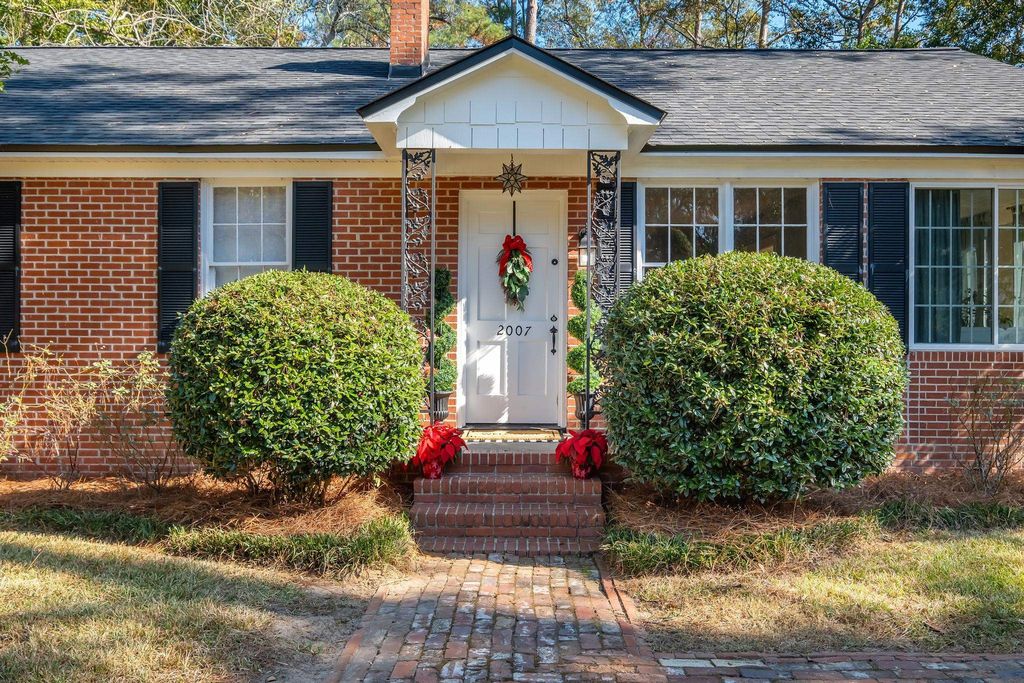 Photo of 2007 Dellwood Drive, Tallahassee, FL 32303 (MLS # 393750)