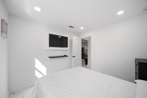 Tiny photo for 2403 Country Club Drive, Tallahassee, FL 32301 (MLS # 392233)