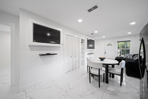 Tiny photo for 2403 Country Club Drive, Tallahassee, FL 32301 (MLS # 392233)