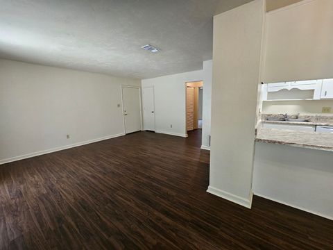 Tiny photo for 2004 Bradford Court #B, Tallahassee, FL 32303 (MLS # 401309)