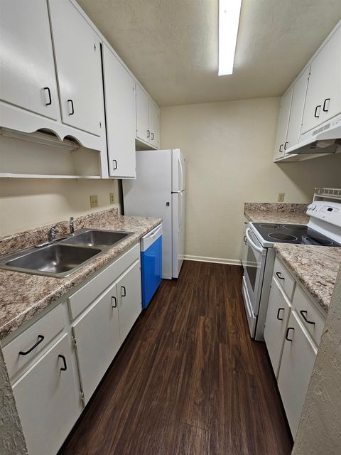 Tiny photo for 2004 Bradford Court #B, Tallahassee, FL 32303 (MLS # 401309)