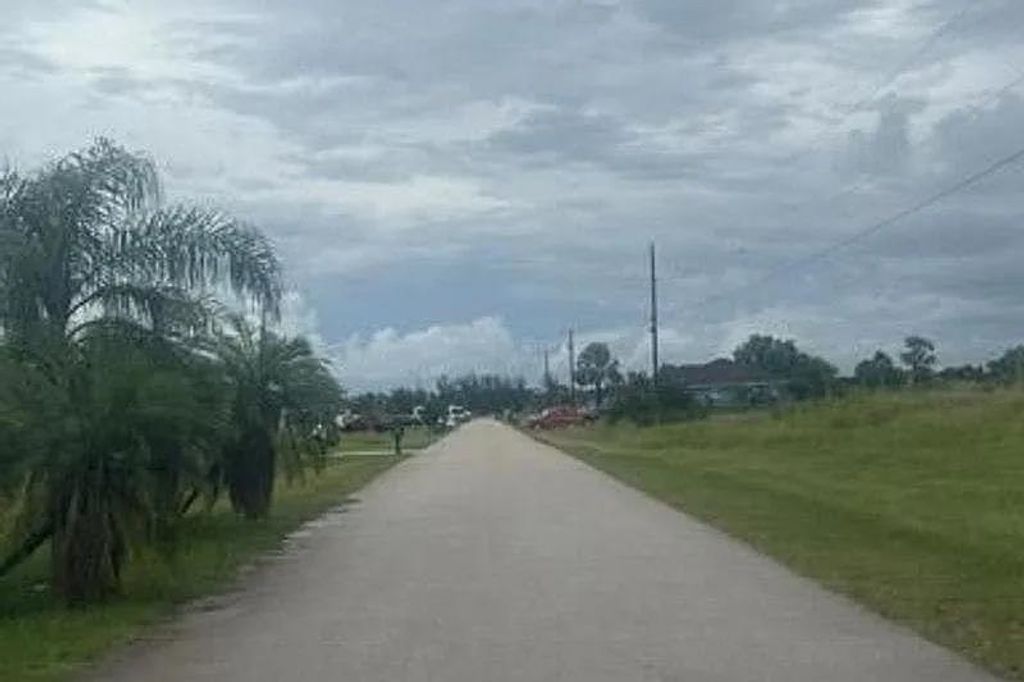 Photo of 2732 NE 5th Place, Other Florida, FL 33909 (MLS # 392640)