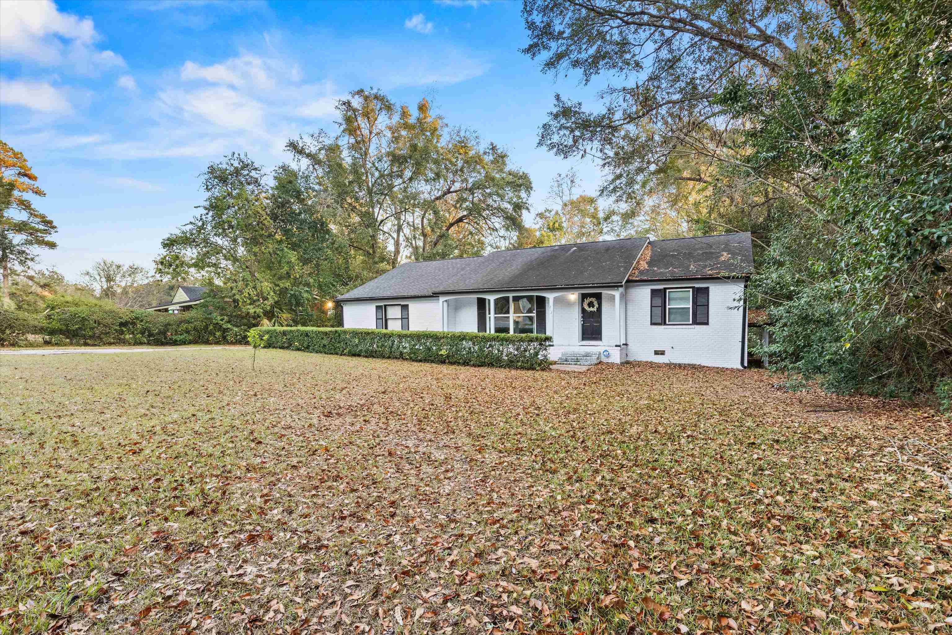 2121 Shady Oaks Drive
