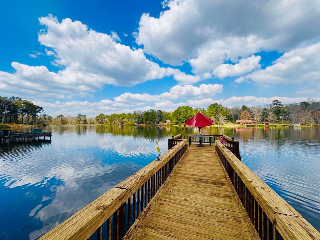 Photo of 37 OUR Street, Havana, FL 32333 (MLS # 396950)