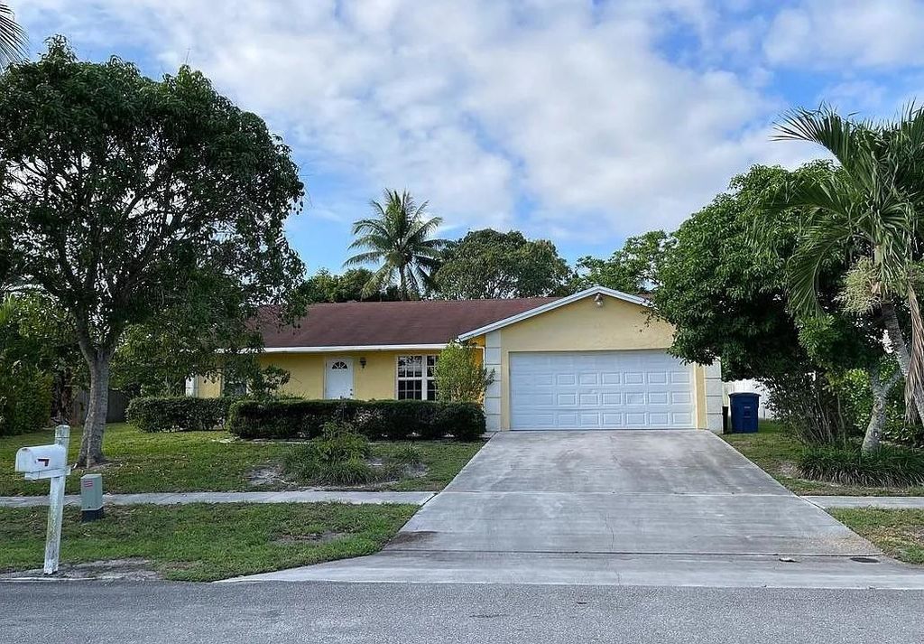 Photo of 160 Martin Circle, Other Florida, FL 33411 (MLS # 395056)