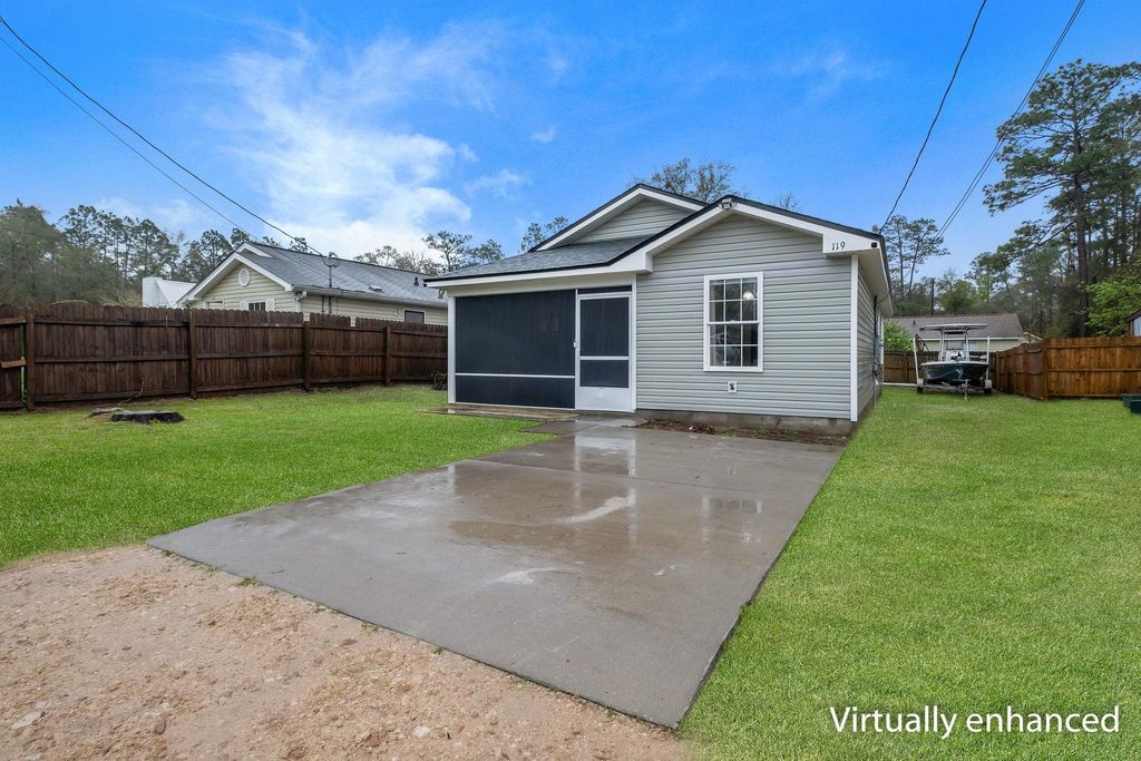 Photo of 119 Spokan Trail, Crawfordville, FL 32327 (MLS # 397430)