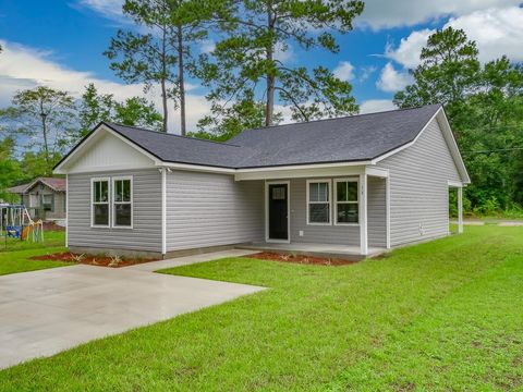 A home in Crawfordville