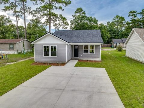 A home in Crawfordville