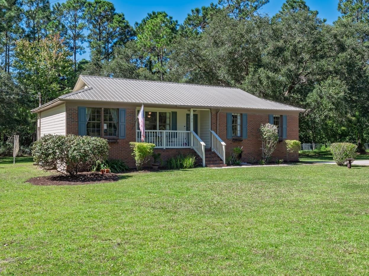 135 Dickson Bay Road