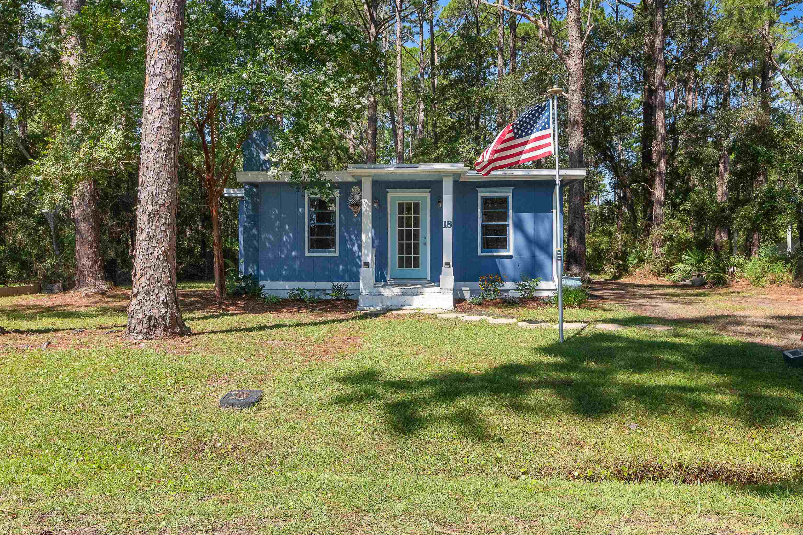 18 Suwannee Avenue