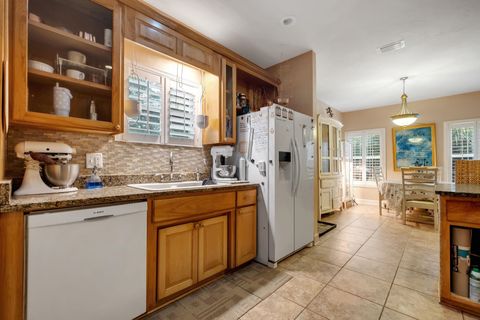 Tiny photo for 2106 BLOXHAM CUTOFF Road, Crawfordville, FL 32327 (MLS # 394425)