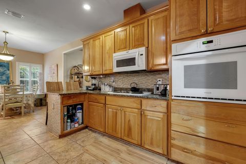 Tiny photo for 2106 BLOXHAM CUTOFF Road, Crawfordville, FL 32327 (MLS # 394425)