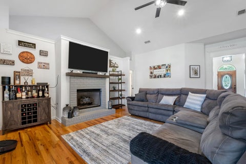 Tiny photo for 1205 Wax Wing Court, Tallahassee, FL 32312 (MLS # 401566)