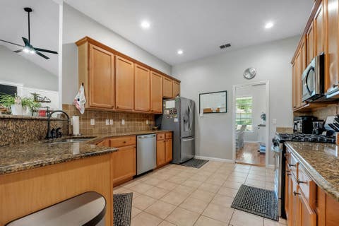 Tiny photo for 1205 Wax Wing Court, Tallahassee, FL 32312 (MLS # 401566)