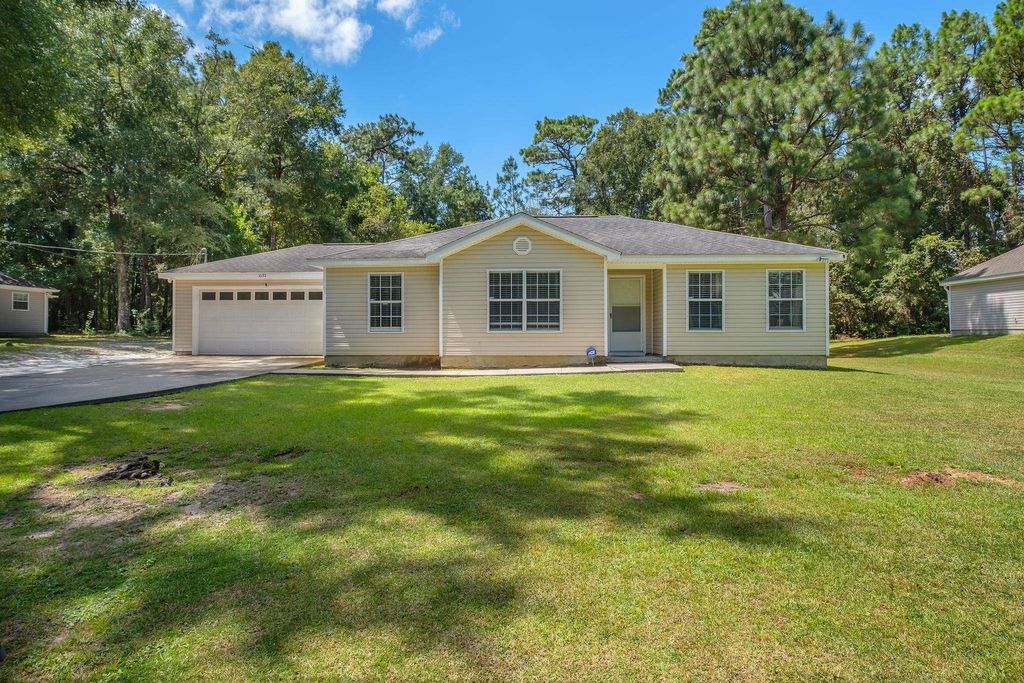 Photo of 10172 Sandyrock Lane, Tallahassee, FL 32305 (MLS # 390906)