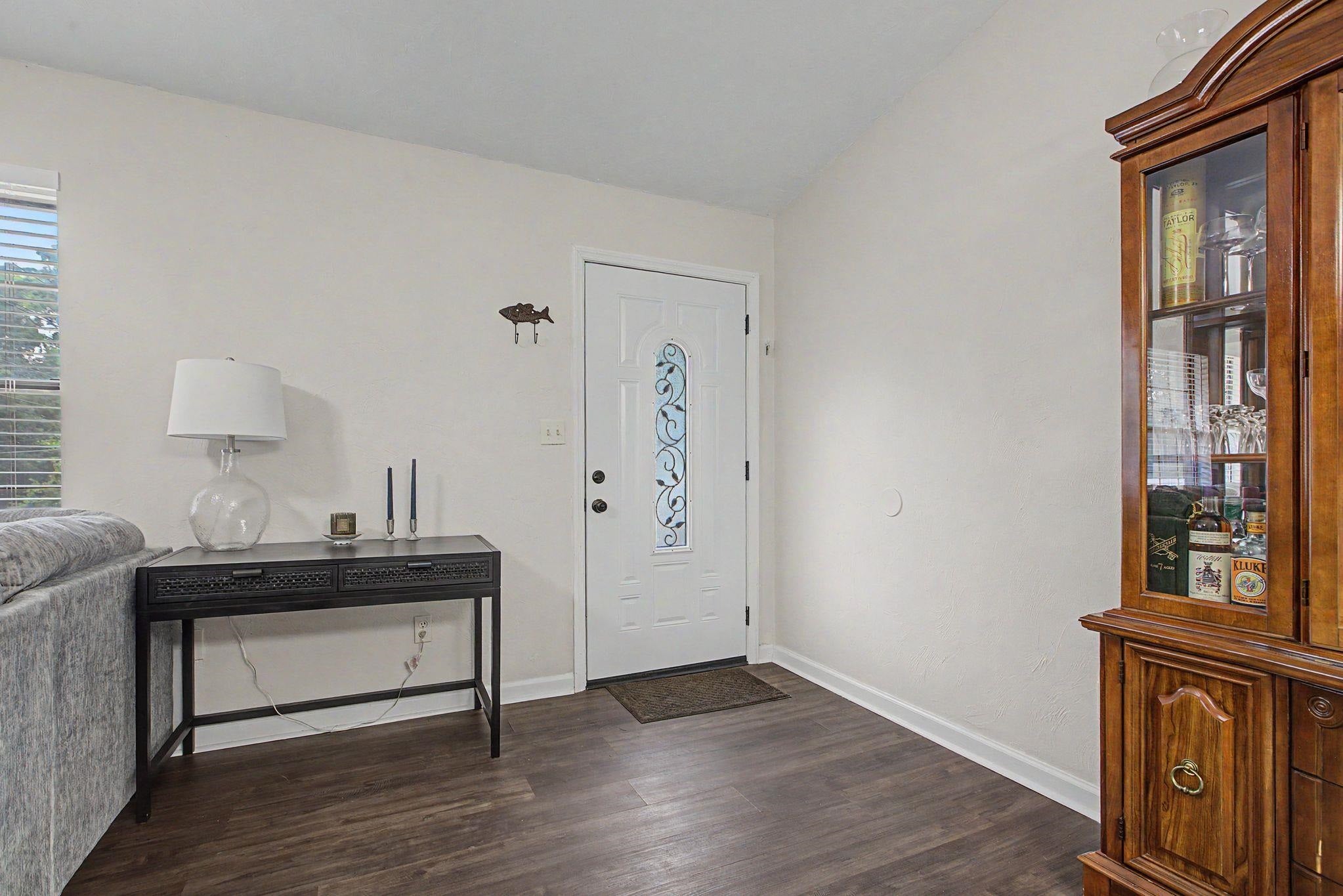 1553 Merry Oaks Court