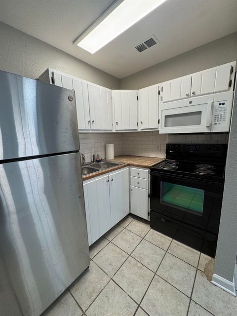 Tiny photo for 820-1 California Street #1, Tallahassee, FL 32304 (MLS # 401239)