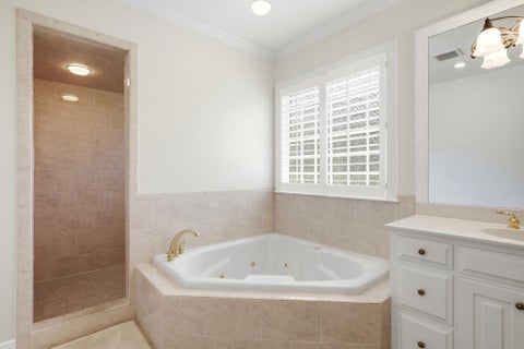 Tiny photo for 1119 BANNERMAN Road, Tallahassee, FL 32312 (MLS # 400878)