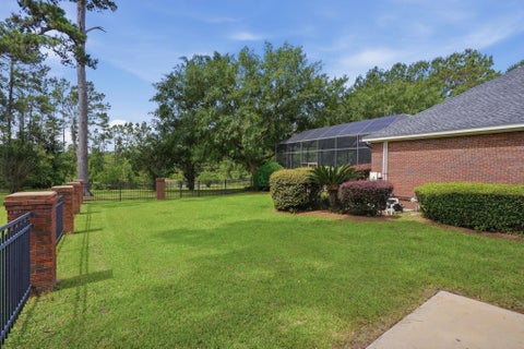 Tiny photo for 1119 BANNERMAN Road, Tallahassee, FL 32312 (MLS # 400878)