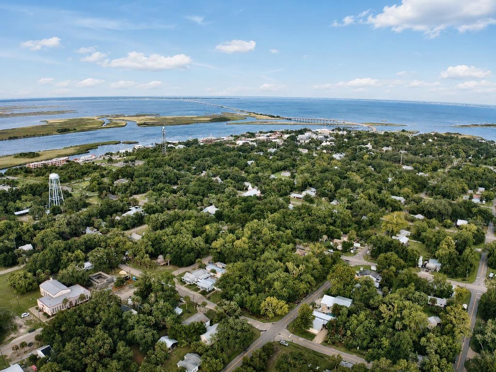 Photo of 195 8Th Street, Apalachicola, FL 32320 (MLS # 402498)