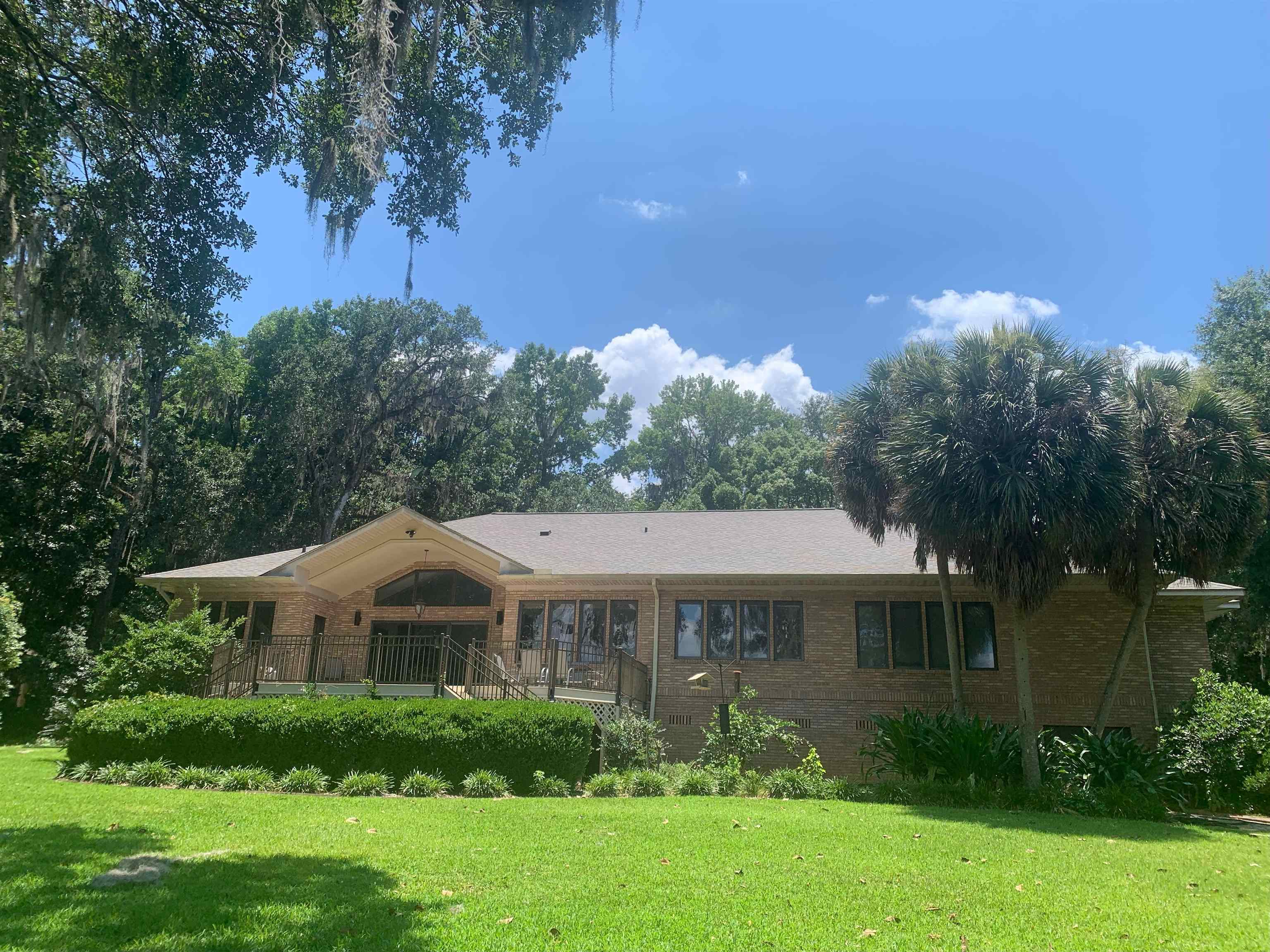 6131 Heartland Circle Circle