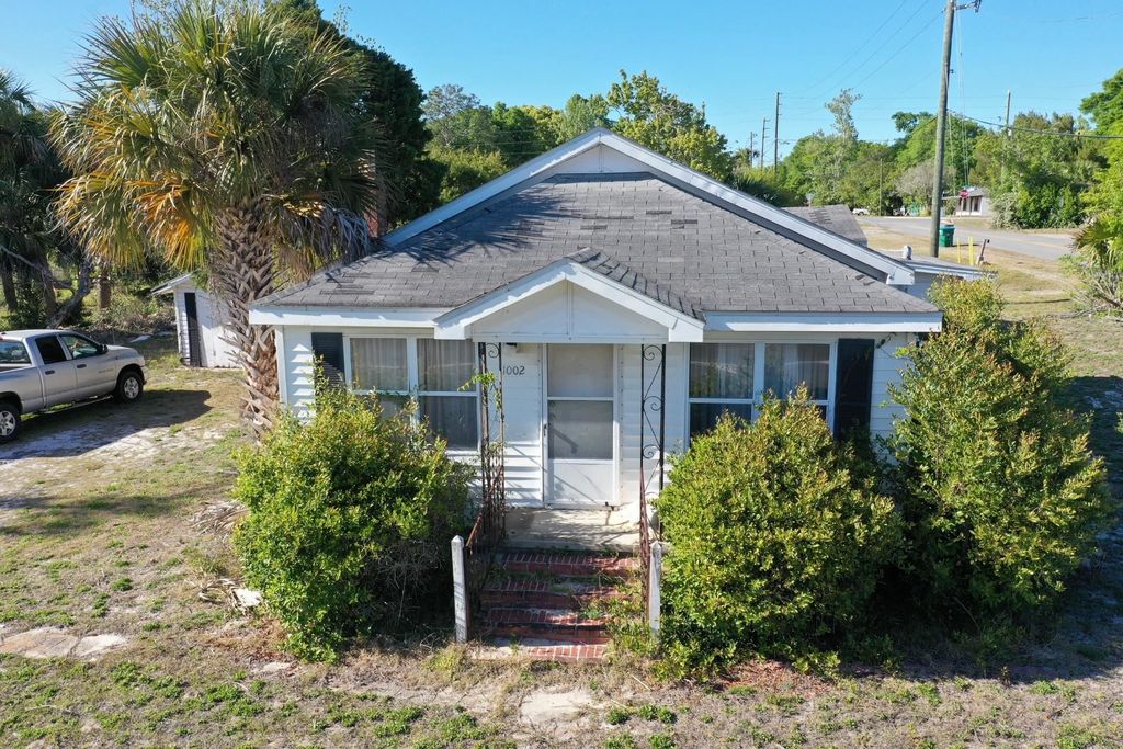 Photo of 1002 Highway 98 West, Carrabelle, FL 32322 (MLS # 398550)