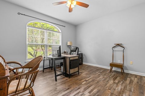 Tiny photo for 1429 Ferzon Way, Tallahassee, FL 32312 (MLS # 401088)