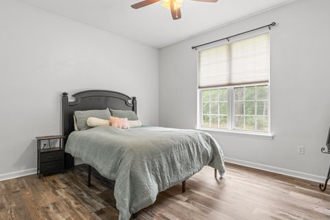 Tiny photo for 1429 Ferzon Way, Tallahassee, FL 32312 (MLS # 401088)
