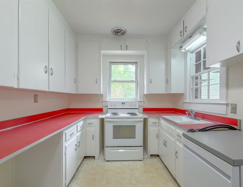 Tiny photo for 1230 Mitchell Avenue, Tallahassee, FL 32303 (MLS # 401077)