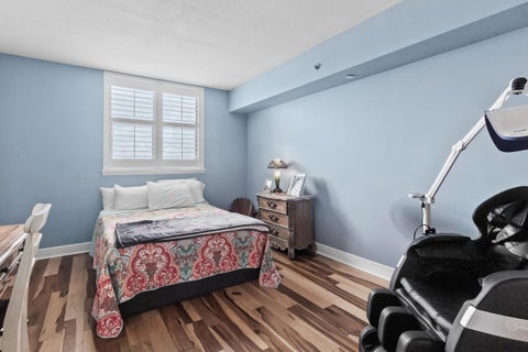 Tiny photo for 300 S Duval #911 Street, Tallahassee, FL 32301 (MLS # 402677)