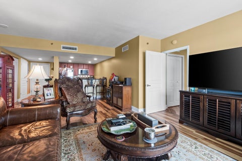 Tiny photo for 300 S Duval #911 Street, Tallahassee, FL 32301 (MLS # 402677)