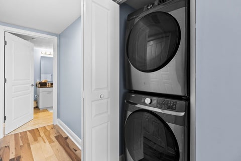 Tiny photo for 300 S Duval #911 Street, Tallahassee, FL 32301 (MLS # 402677)