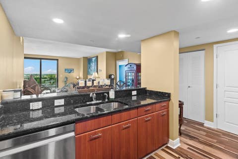 Tiny photo for 300 S Duval #911 Street, Tallahassee, FL 32301 (MLS # 402677)