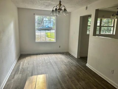 Tiny photo for 2705 Lake Henrietta St, Tallahassee, FL 32310 (MLS # 389934)